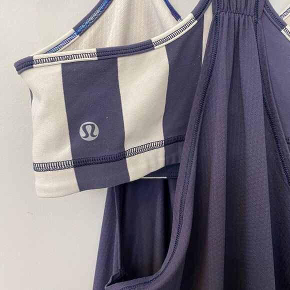 Lululemon No Limits Built In Bra Racerback Tank Top Women Size 10 - Picture 8 of 9